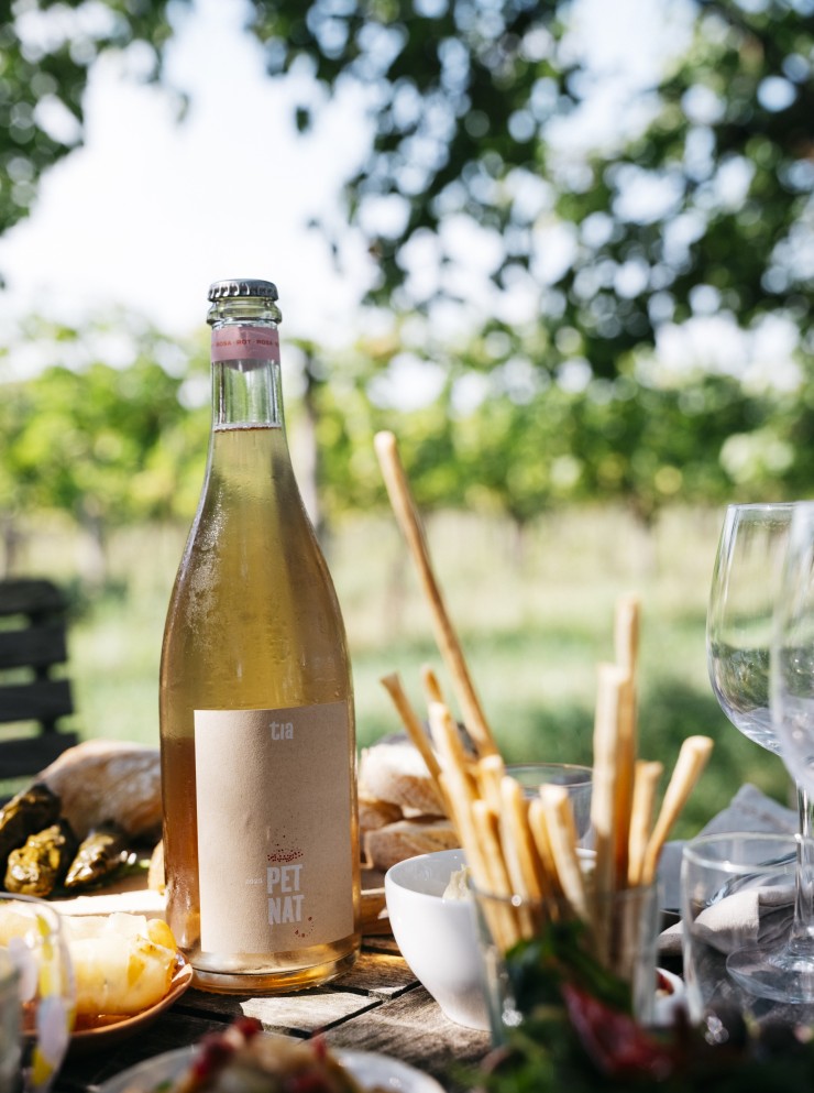 petnat rose zweigelt tia wine tobias pumberger